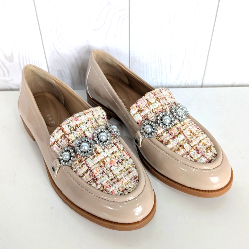 Copper Key Loafer Flats Women's Size 6.5 Shoe Beige Bejeweled Colorful Woven